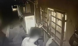 偷射在线观看,揭秘激情四溢的偷情故事