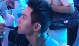 娱乐圈吃瓜背景音乐,揭秘明星幕后故事，跟随吃瓜音乐探寻娱乐真相